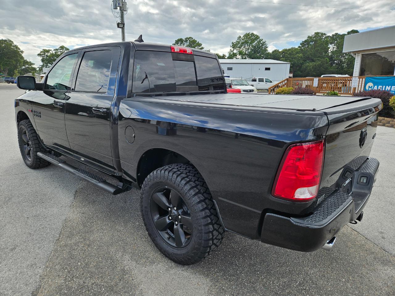 RAM 1500 Big Horn 4x4 Crew Cab 5'7" Box 2018