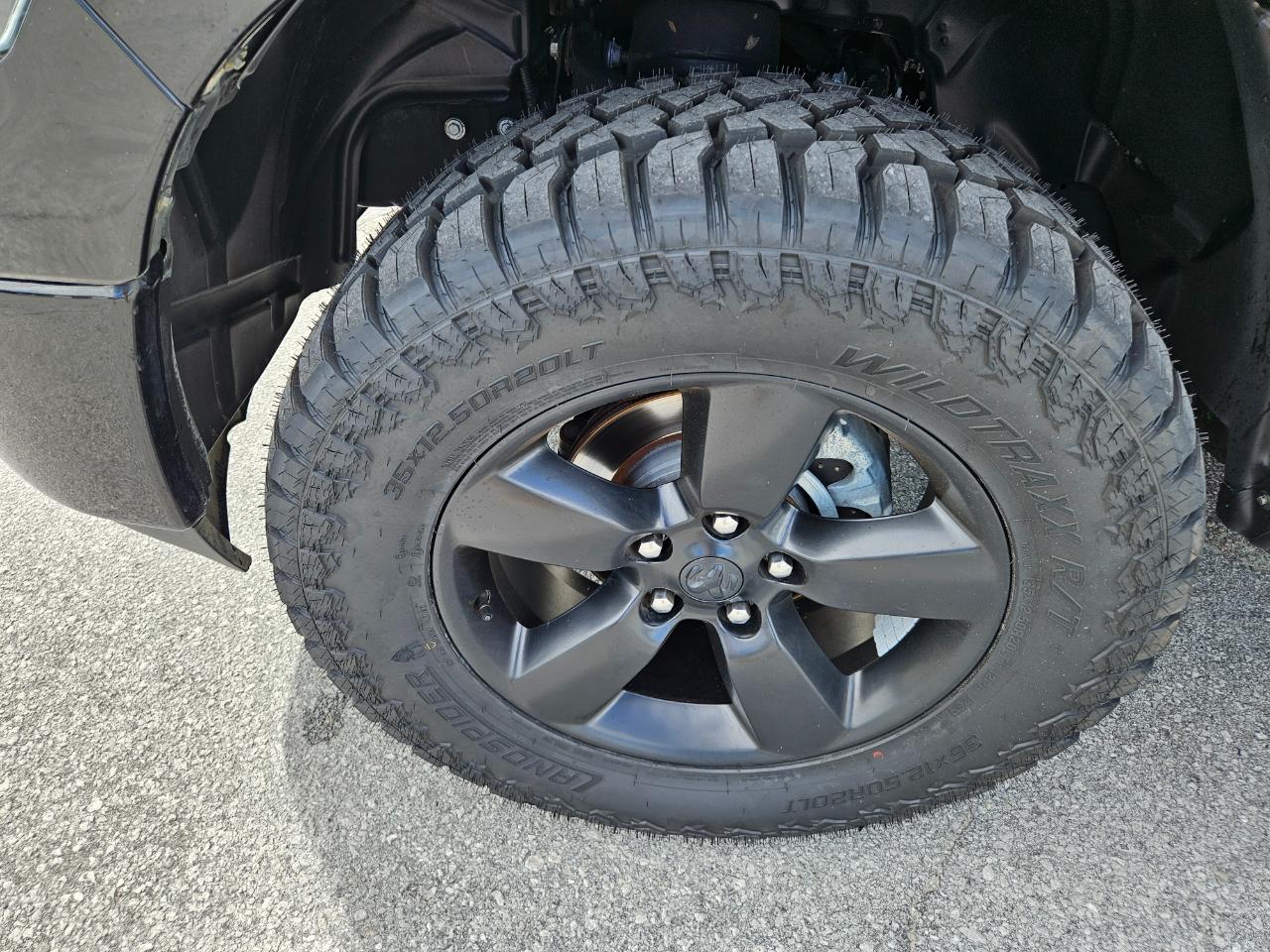 RAM 1500 Big Horn 4x4 Crew Cab 5'7" Box 2018