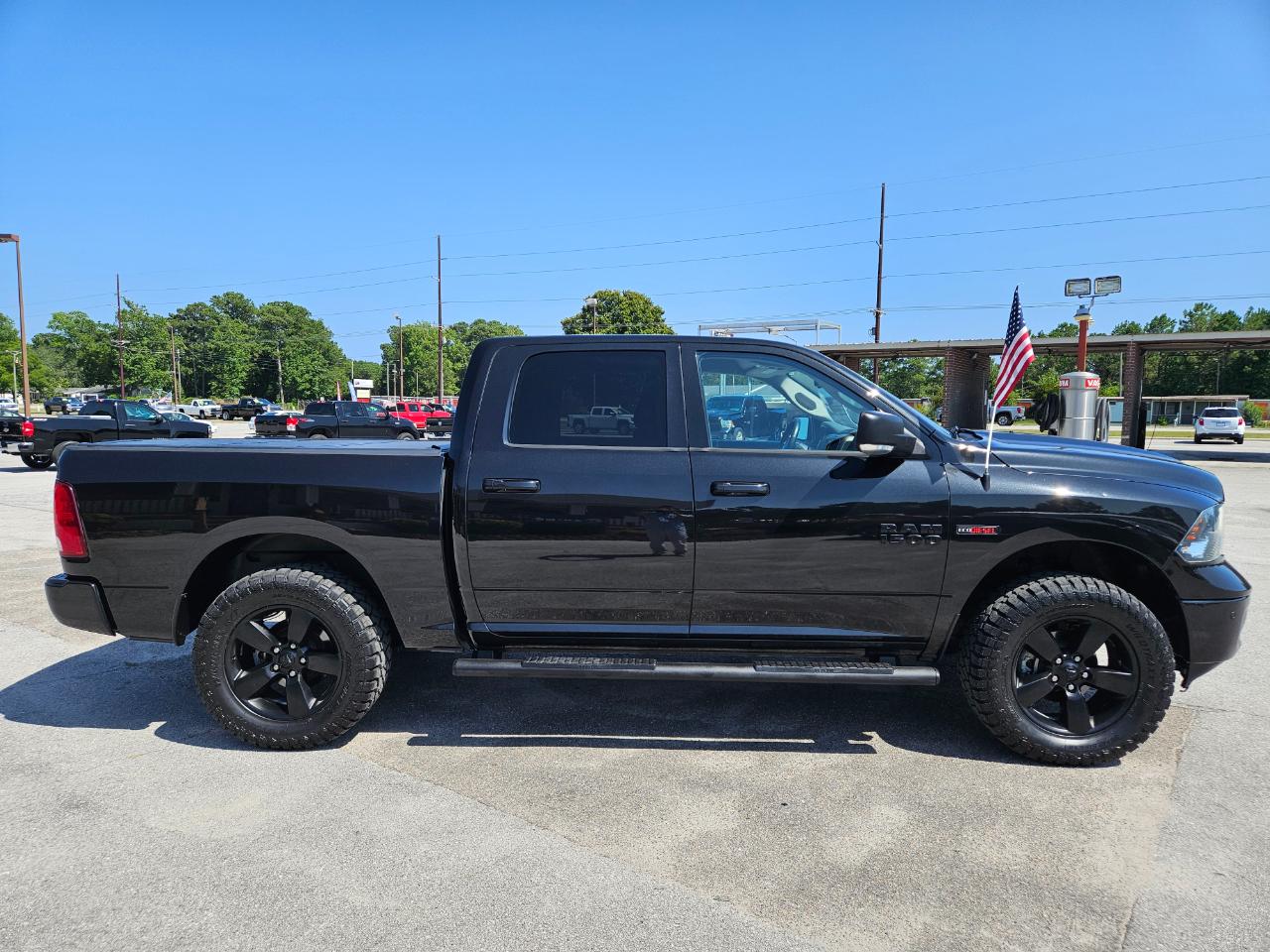 RAM 1500 Big Horn 4x4 Crew Cab 5'7" Box 2018