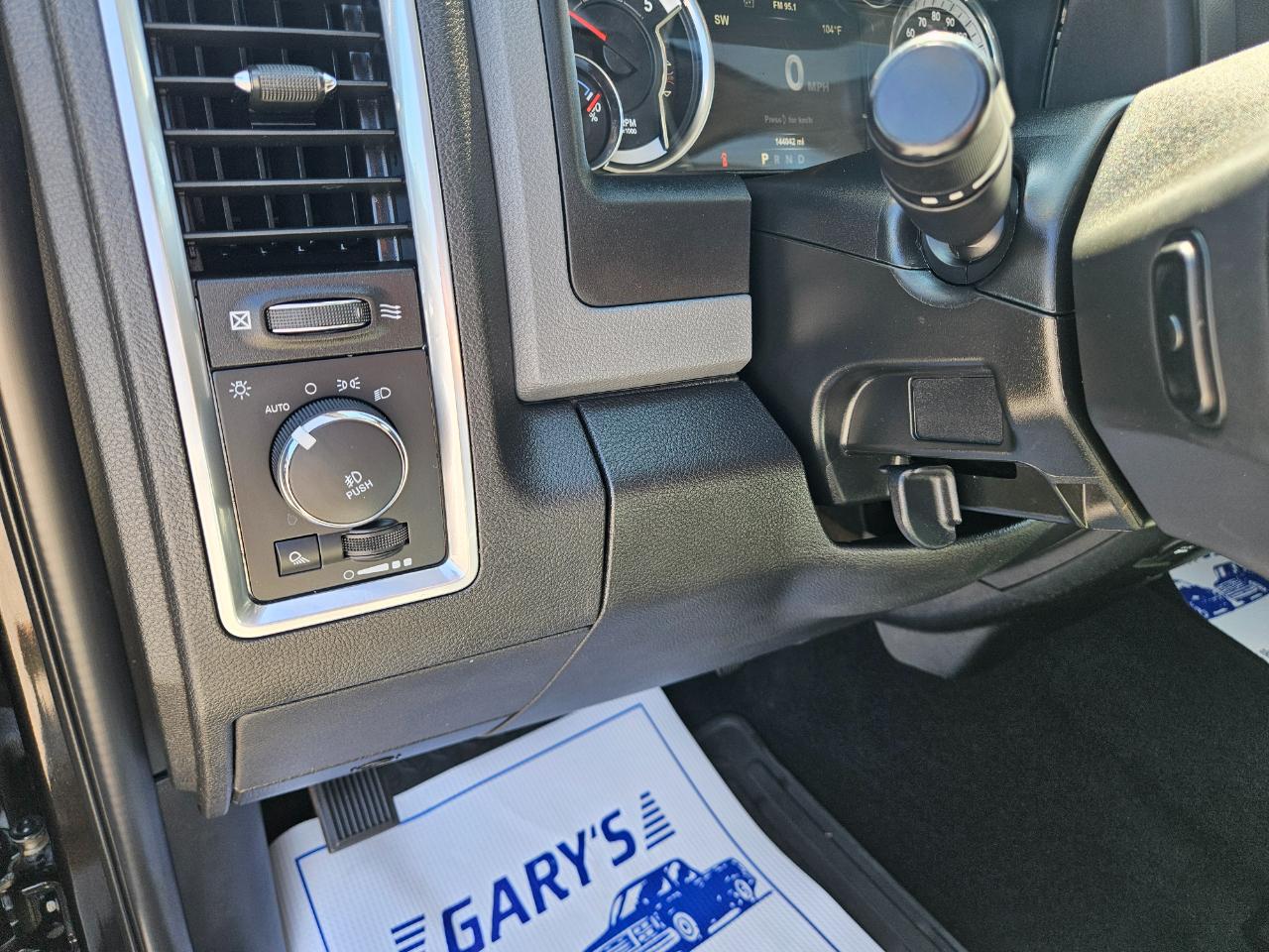 RAM 1500 Big Horn 4x4 Crew Cab 5'7" Box 2018