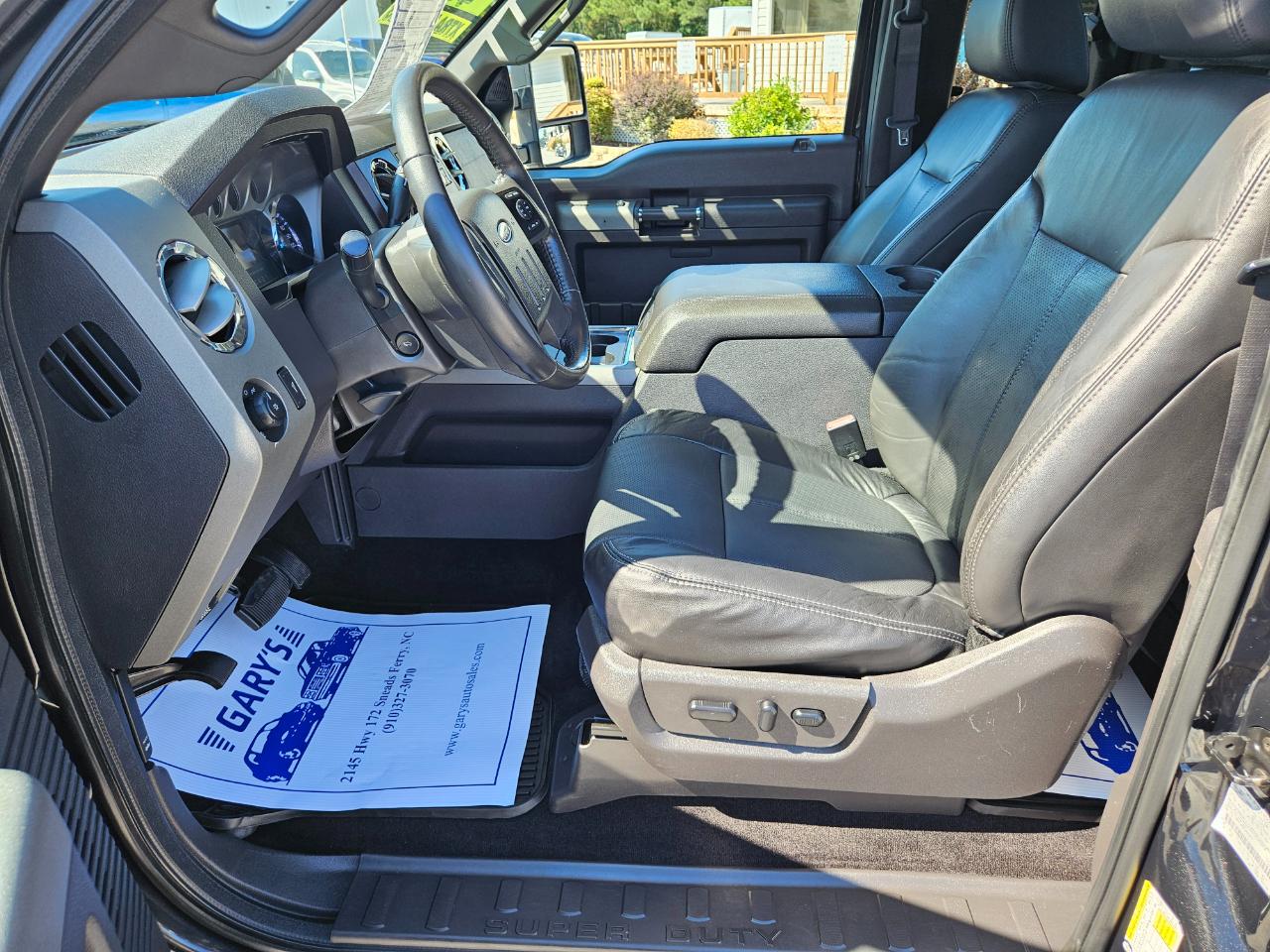 Ford Super Duty F-250 SRW 4WD SuperCab 142" Lariat 2011