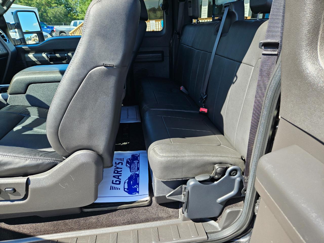 Ford Super Duty F-250 SRW 4WD SuperCab 142" Lariat 2011