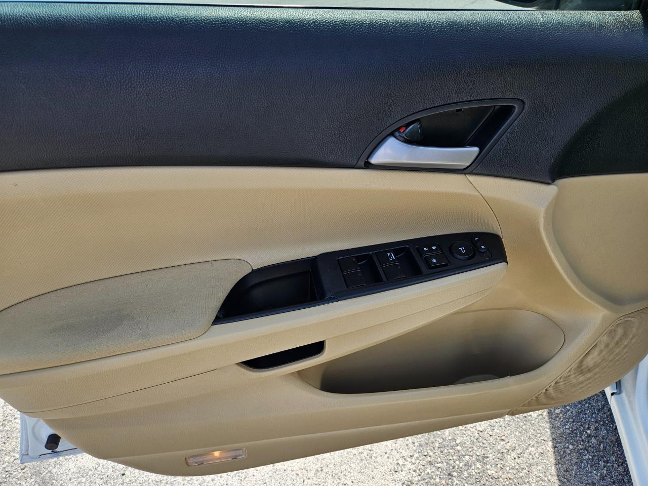 Honda Accord Sdn 4dr I4 Auto LX 2012