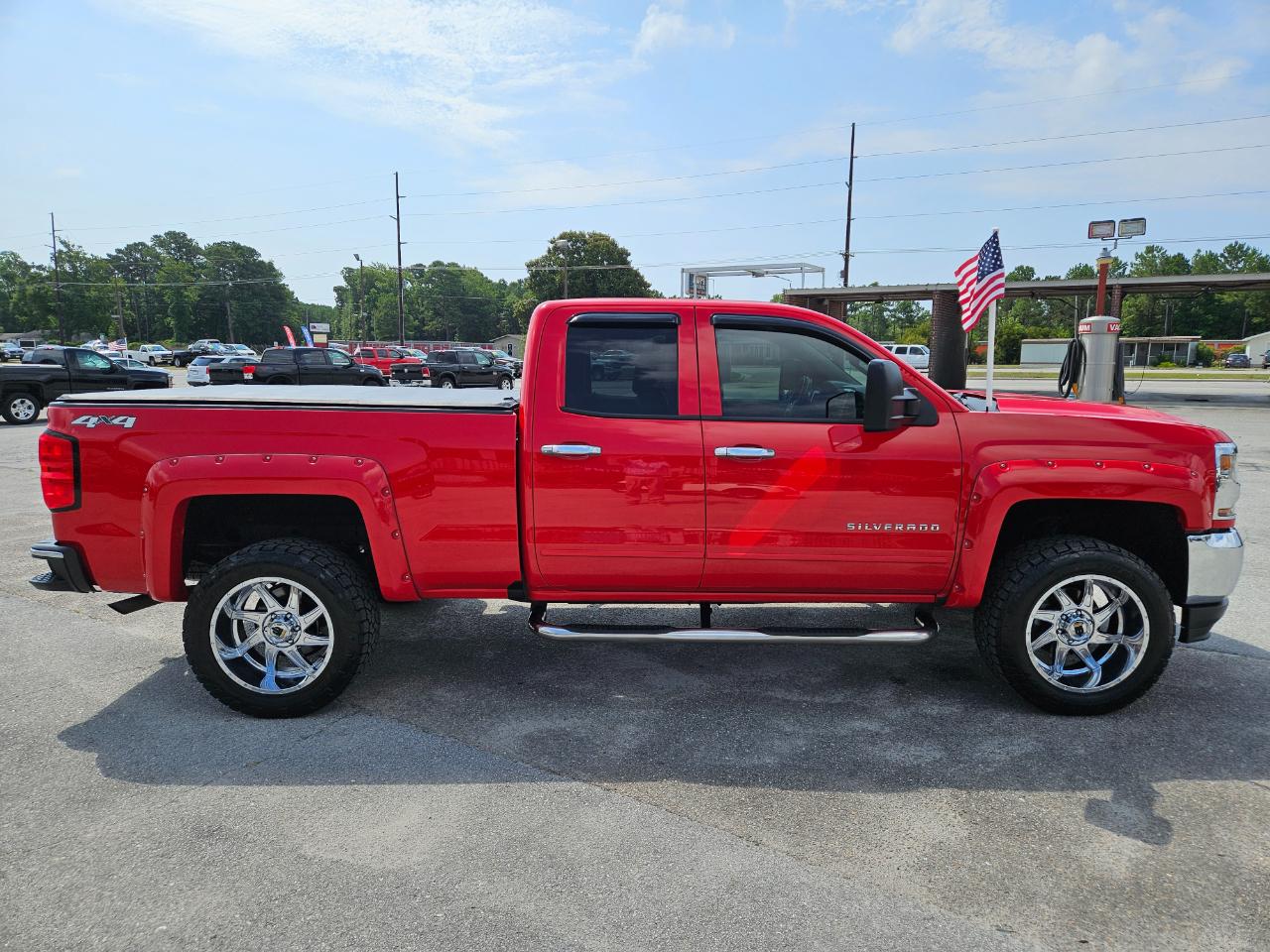 Chevrolet Silverado 1500 4WD Double Cab 143.5" LT w/1LT 2018