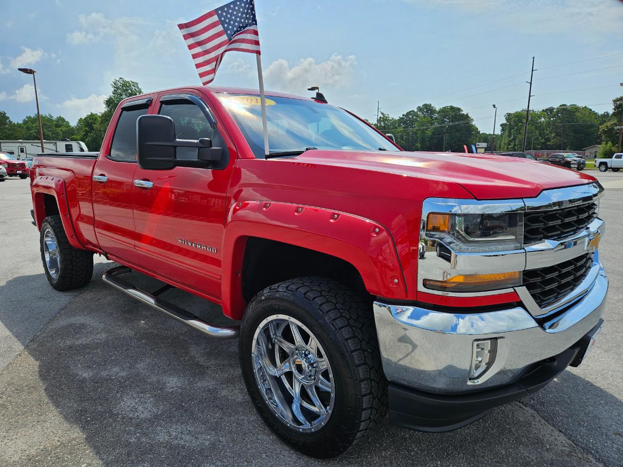 Chevrolet Silverado 1500 4WD Double Cab 143.5" LT w/1LT 2018
