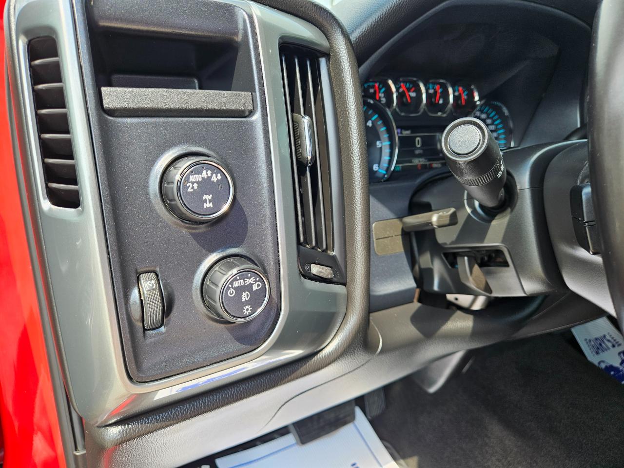 Chevrolet Silverado 1500 4WD Double Cab 143.5" LT w/1LT 2018