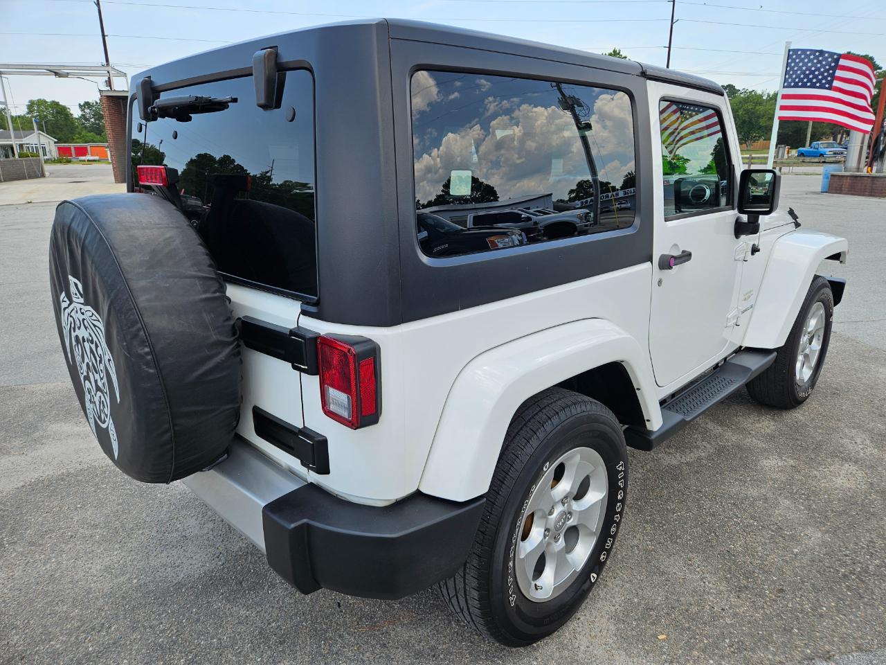 Jeep Wrangler 4WD 2dr Sahara 2015