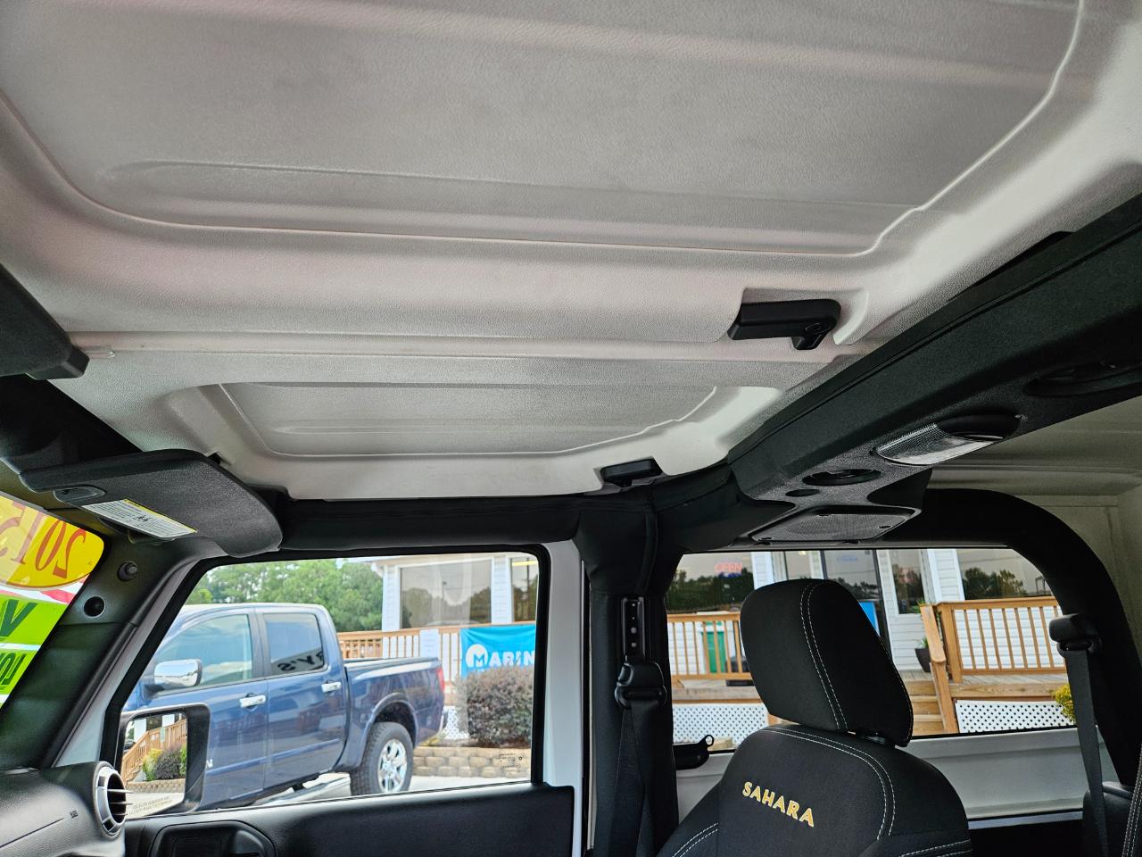 Jeep Wrangler 4WD 2dr Sahara 2015