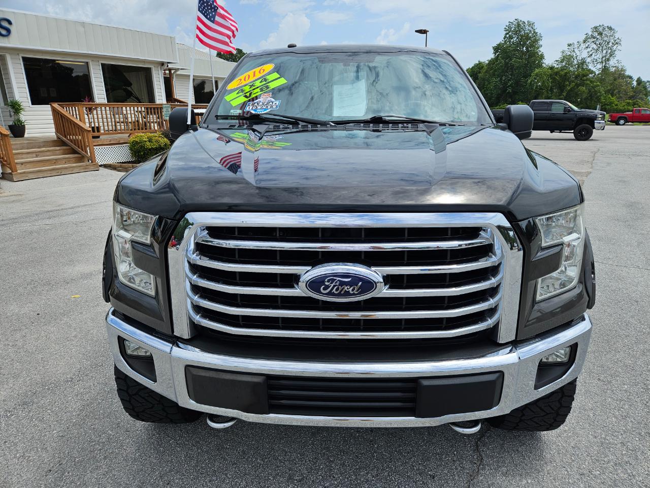 Ford F-150 4WD SuperCrew 145" XLT 2016