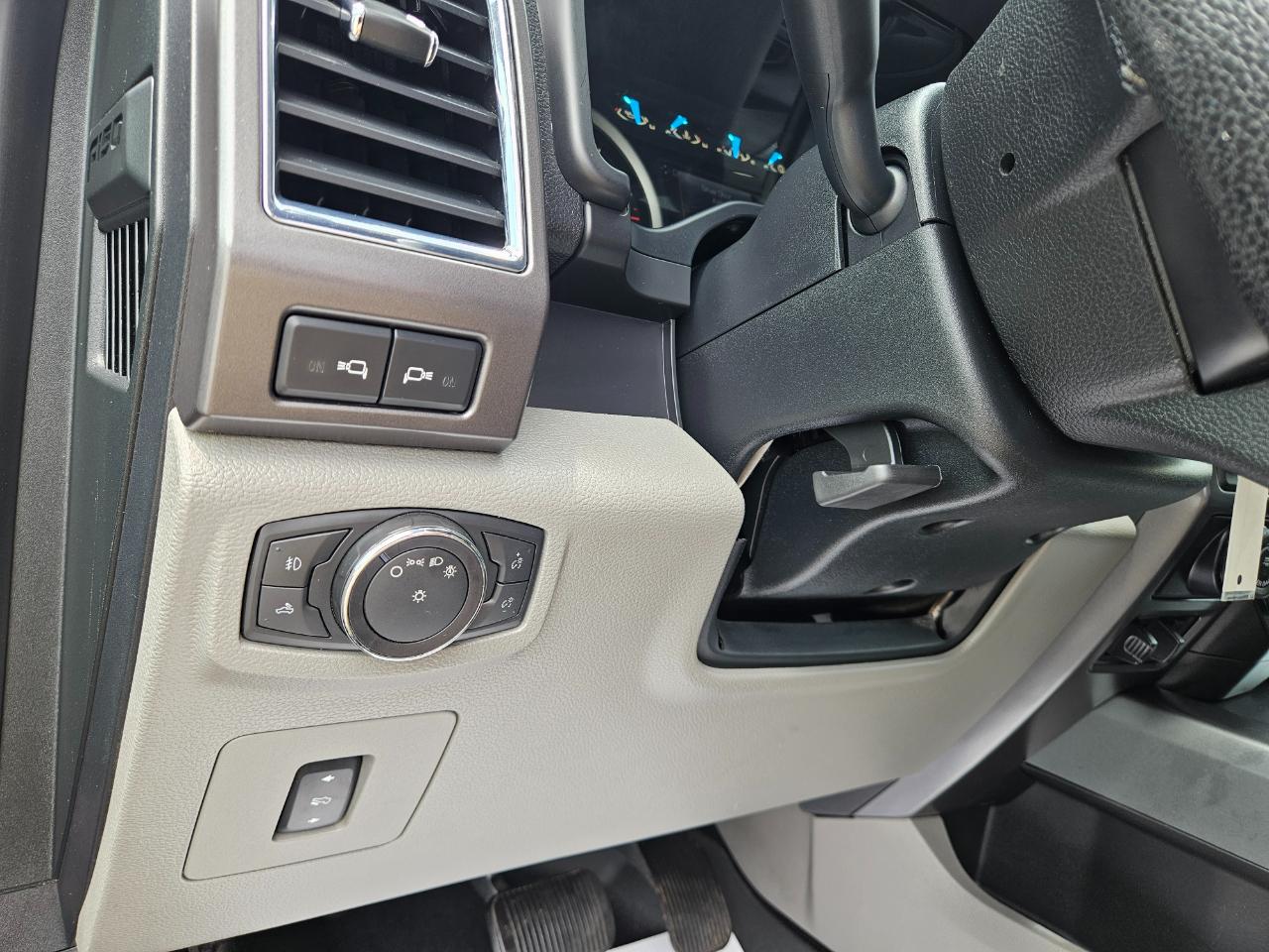 Ford F-150 4WD SuperCrew 145" XLT 2016