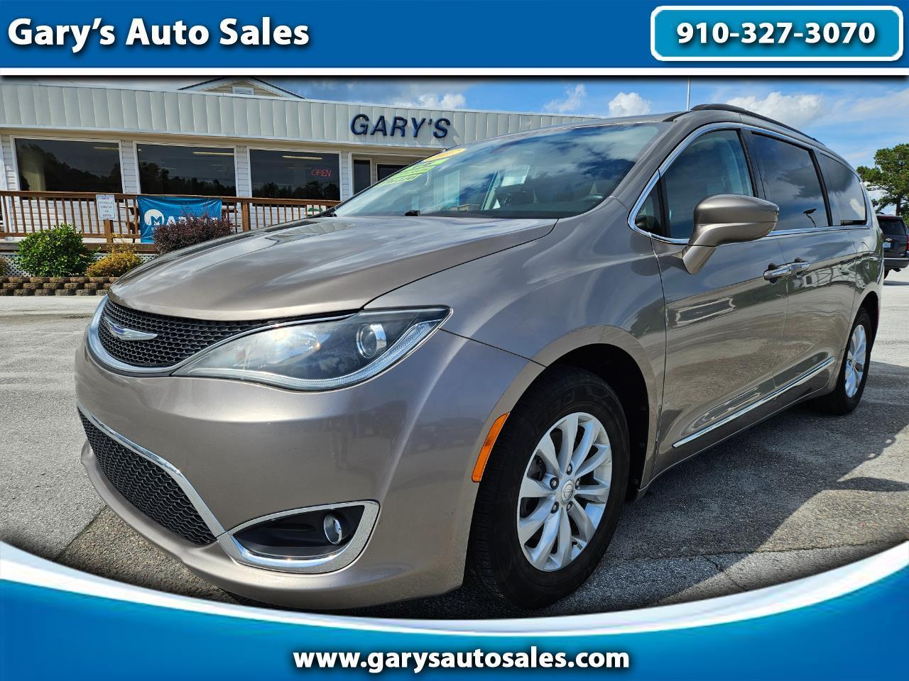 2017 Chrysler Pacifica Touring-L FWD