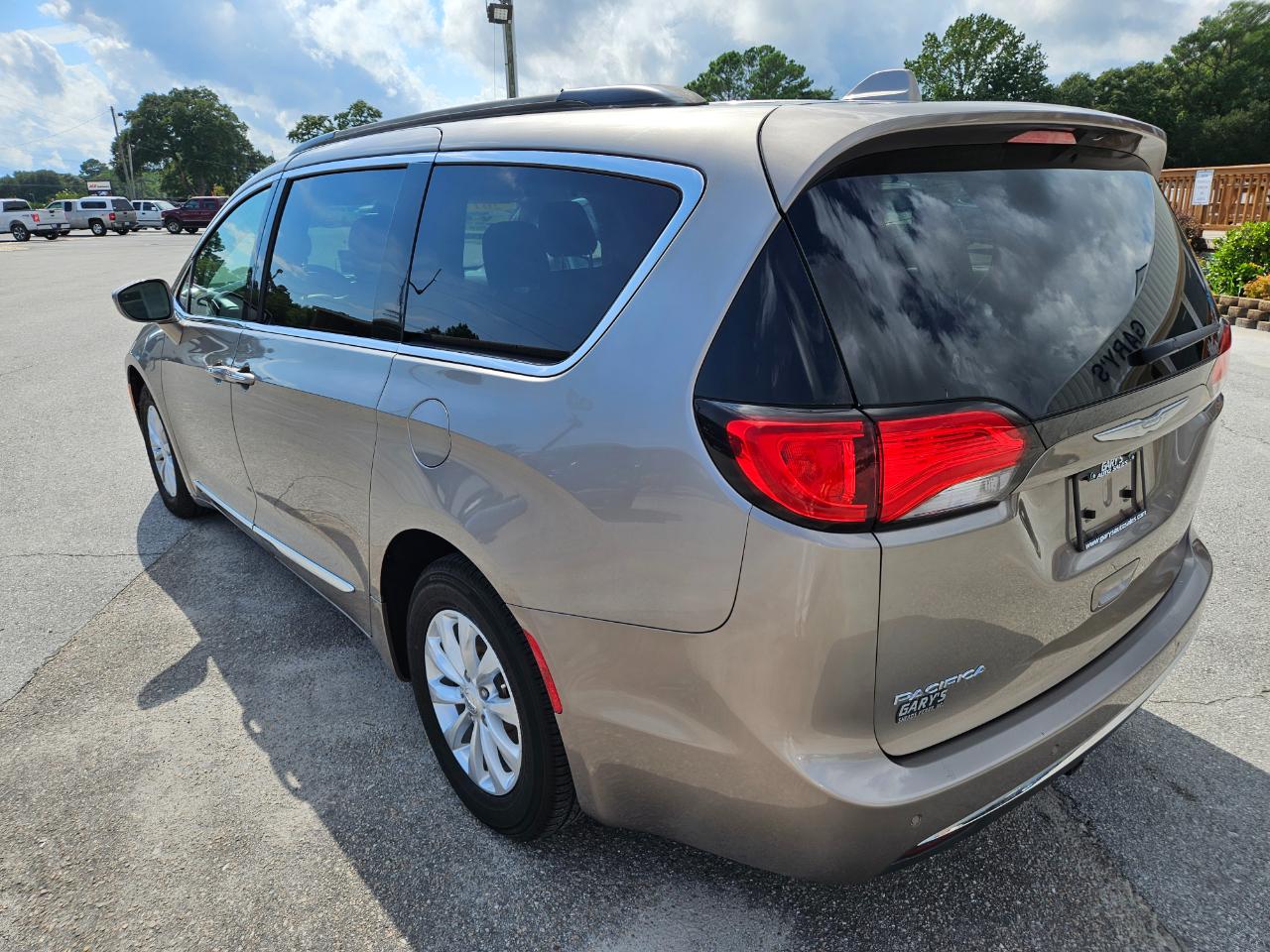 Chrysler Pacifica Touring-L FWD 2017