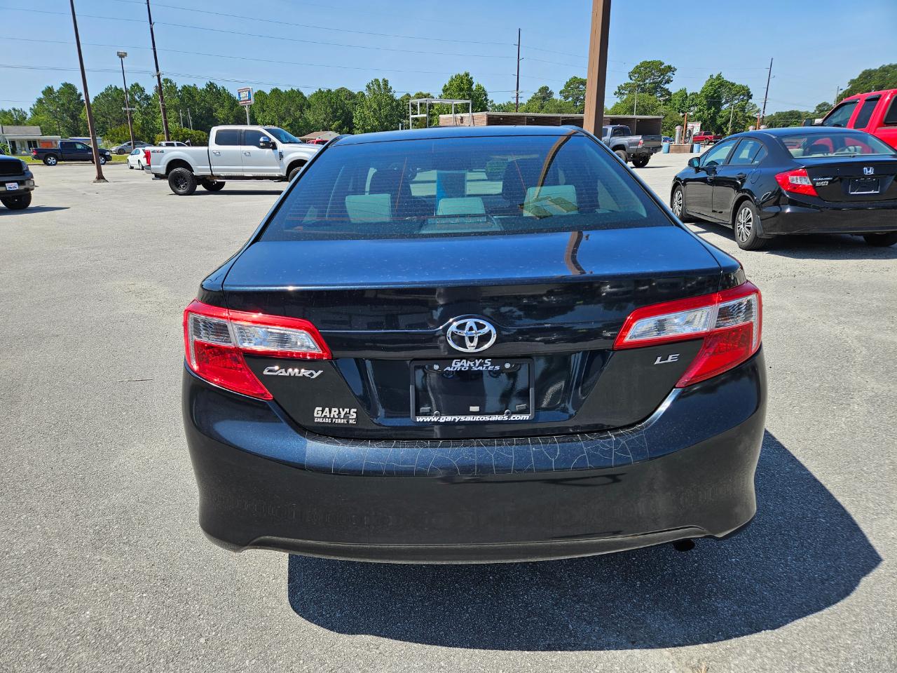 Toyota Camry 4dr Sdn I4 Auto LE (Natl) 2012