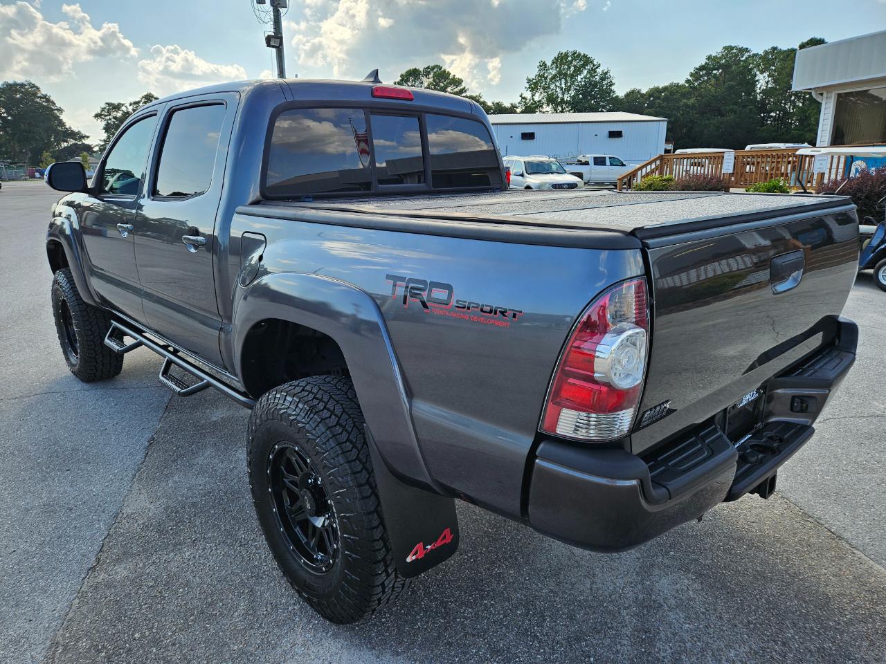 Toyota Tacoma 4WD Double Cab V6 AT (Natl) 2014