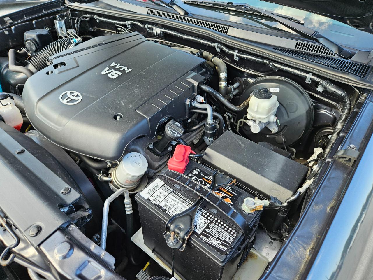 Toyota Tacoma 4WD Double Cab V6 AT (Natl) 2014