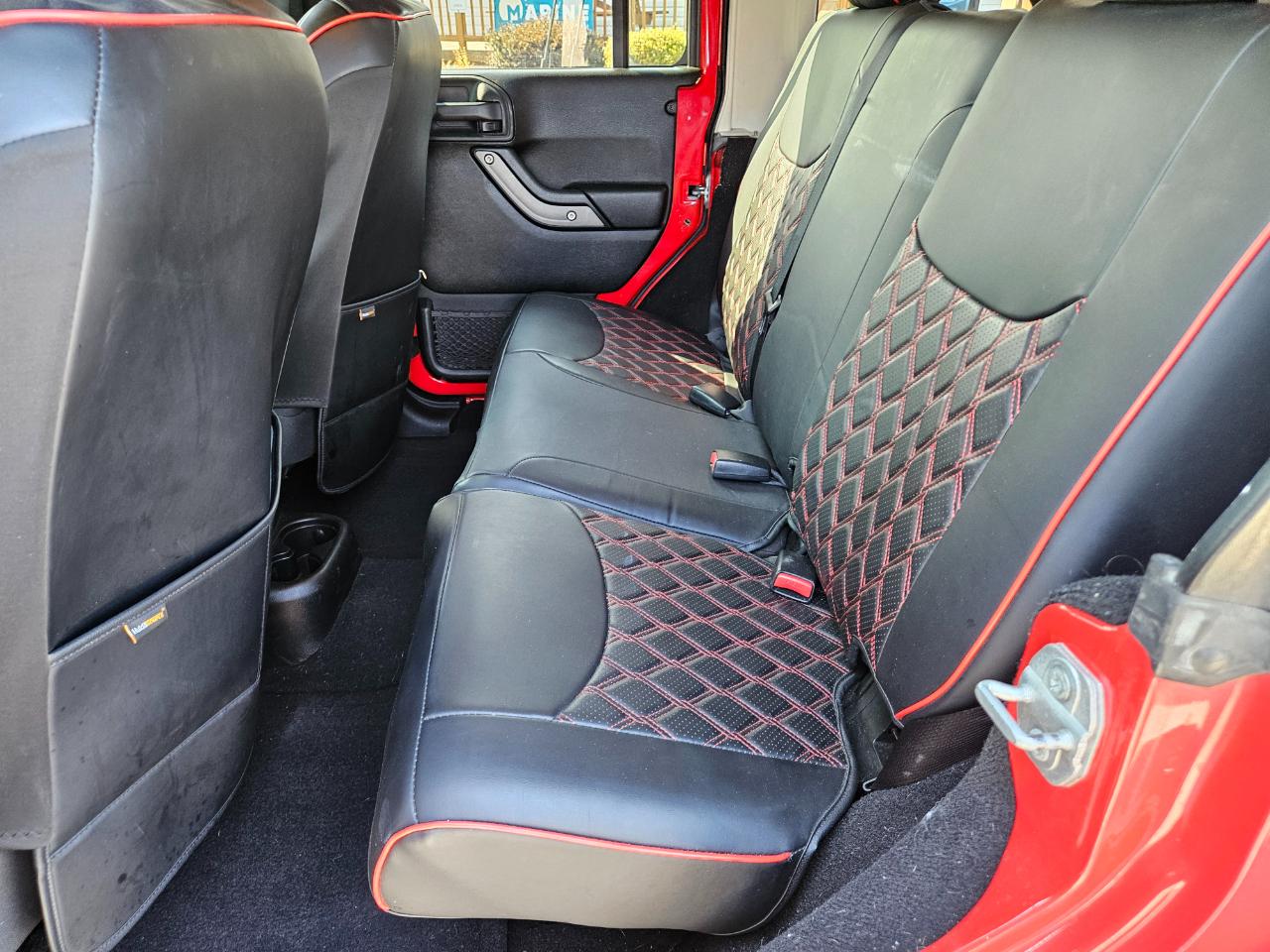 Jeep Wrangler Unlimited 4WD 4dr Sport 2016