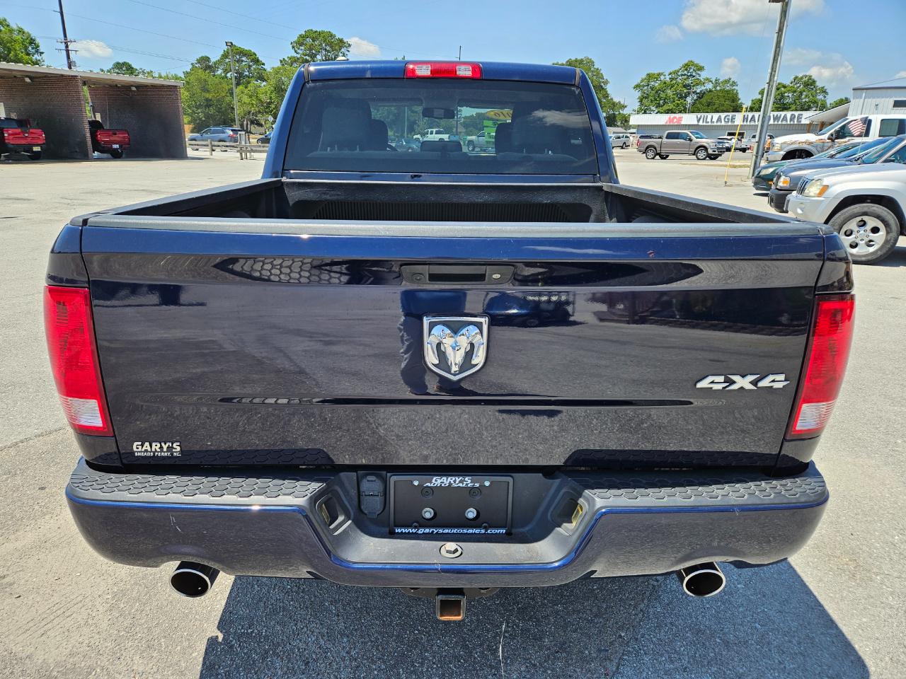 RAM 1500 4WD Crew Cab 140.5" Express 2016