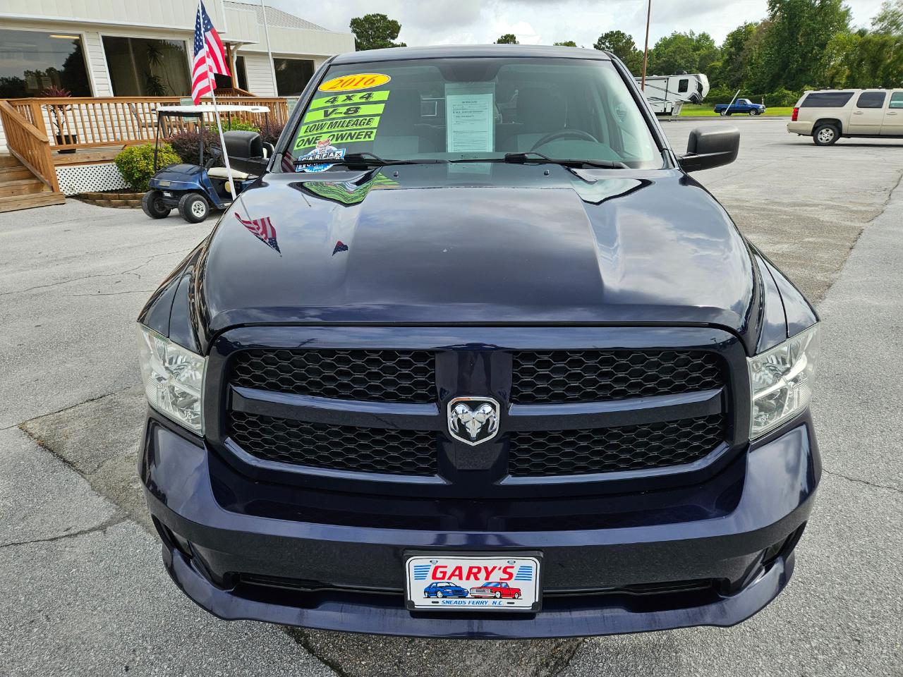 RAM 1500 4WD Crew Cab 140.5" Express 2016