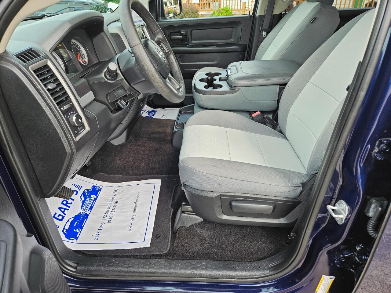 RAM 1500 4WD Crew Cab 140.5" Express 2016