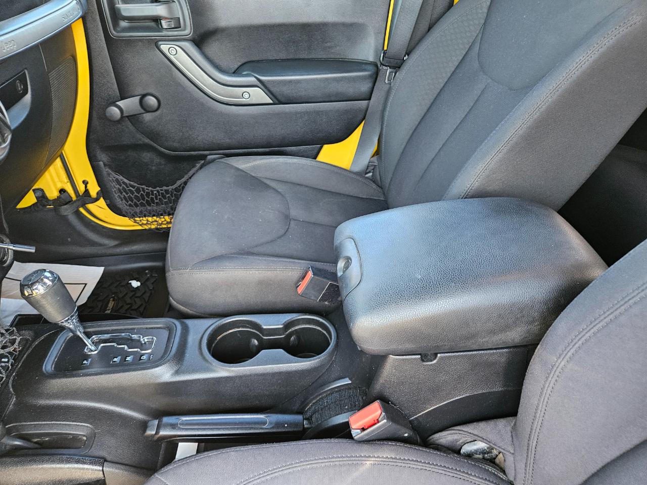 Jeep Wrangler Unlimited 4WD 4dr Sport 2015
