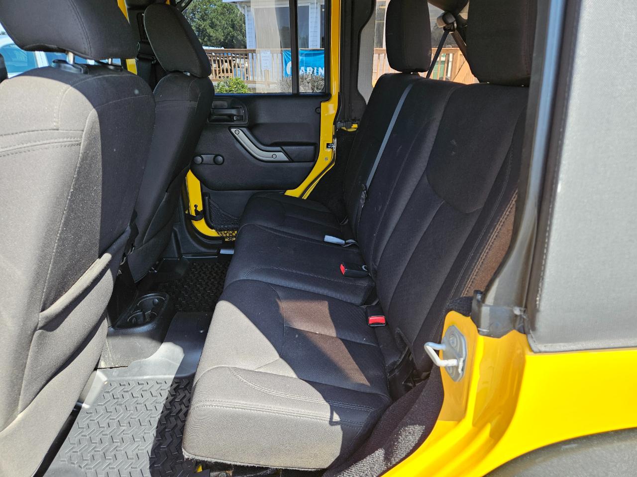 Jeep Wrangler Unlimited 4WD 4dr Sport 2015