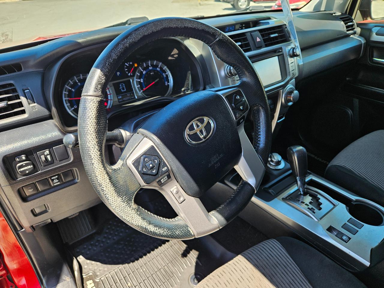 Toyota 4Runner SR5 4D SUV 4X4 V6 2017