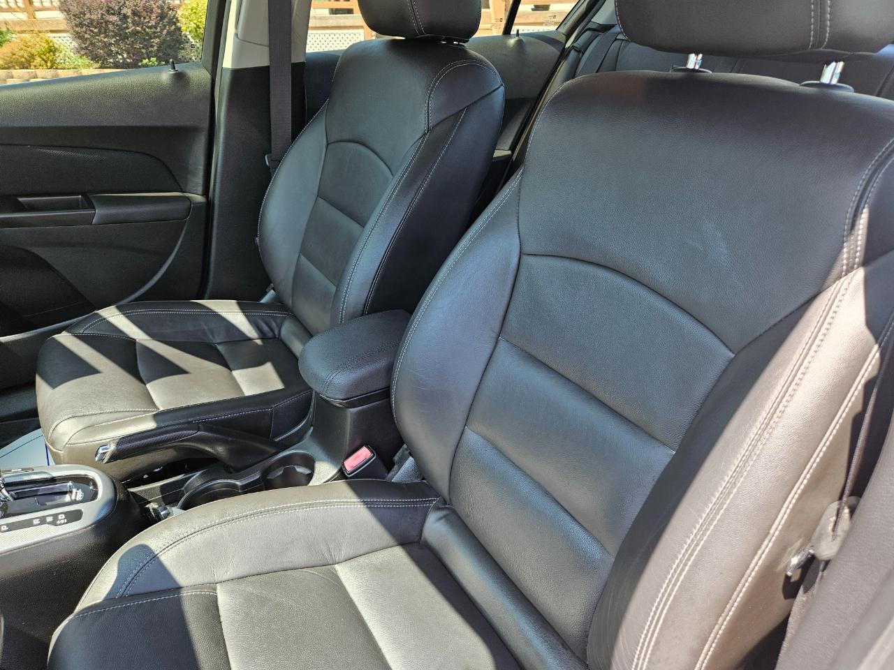 Chevrolet Cruze 4dr Sdn LTZ 2012