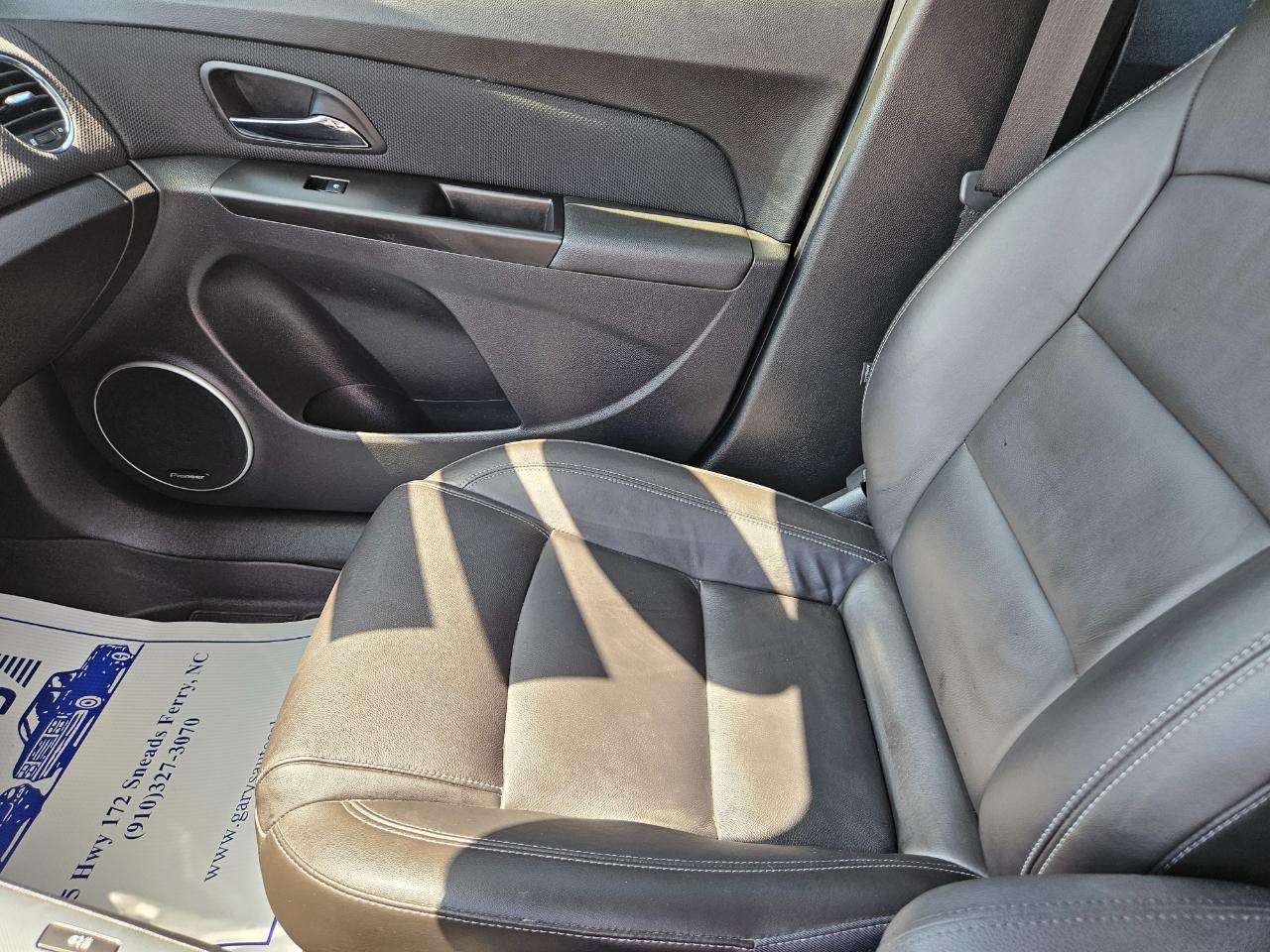 Chevrolet Cruze 4dr Sdn LTZ 2012