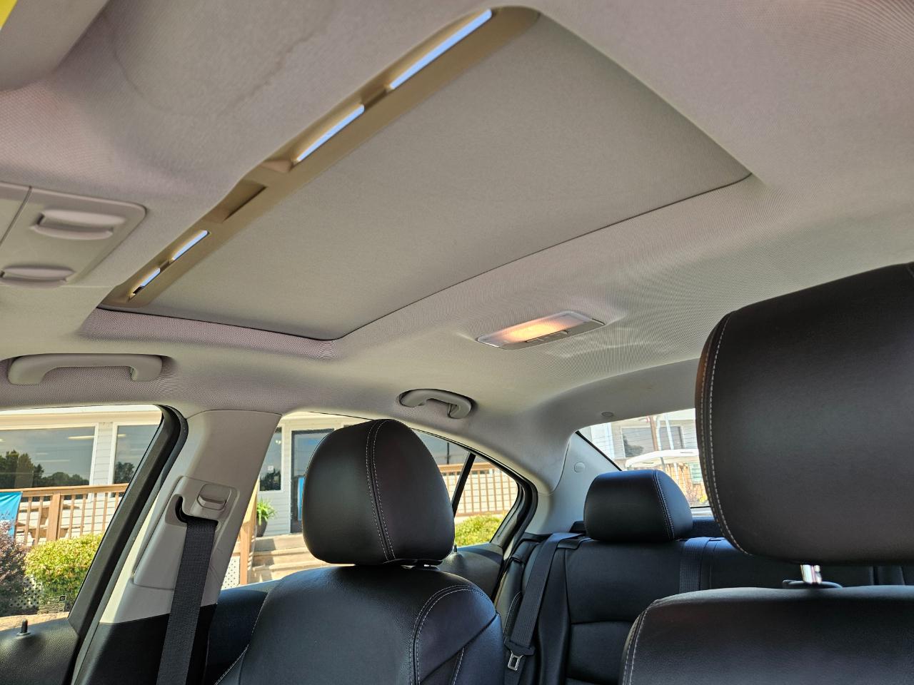 Chevrolet Cruze 4dr Sdn LTZ 2012