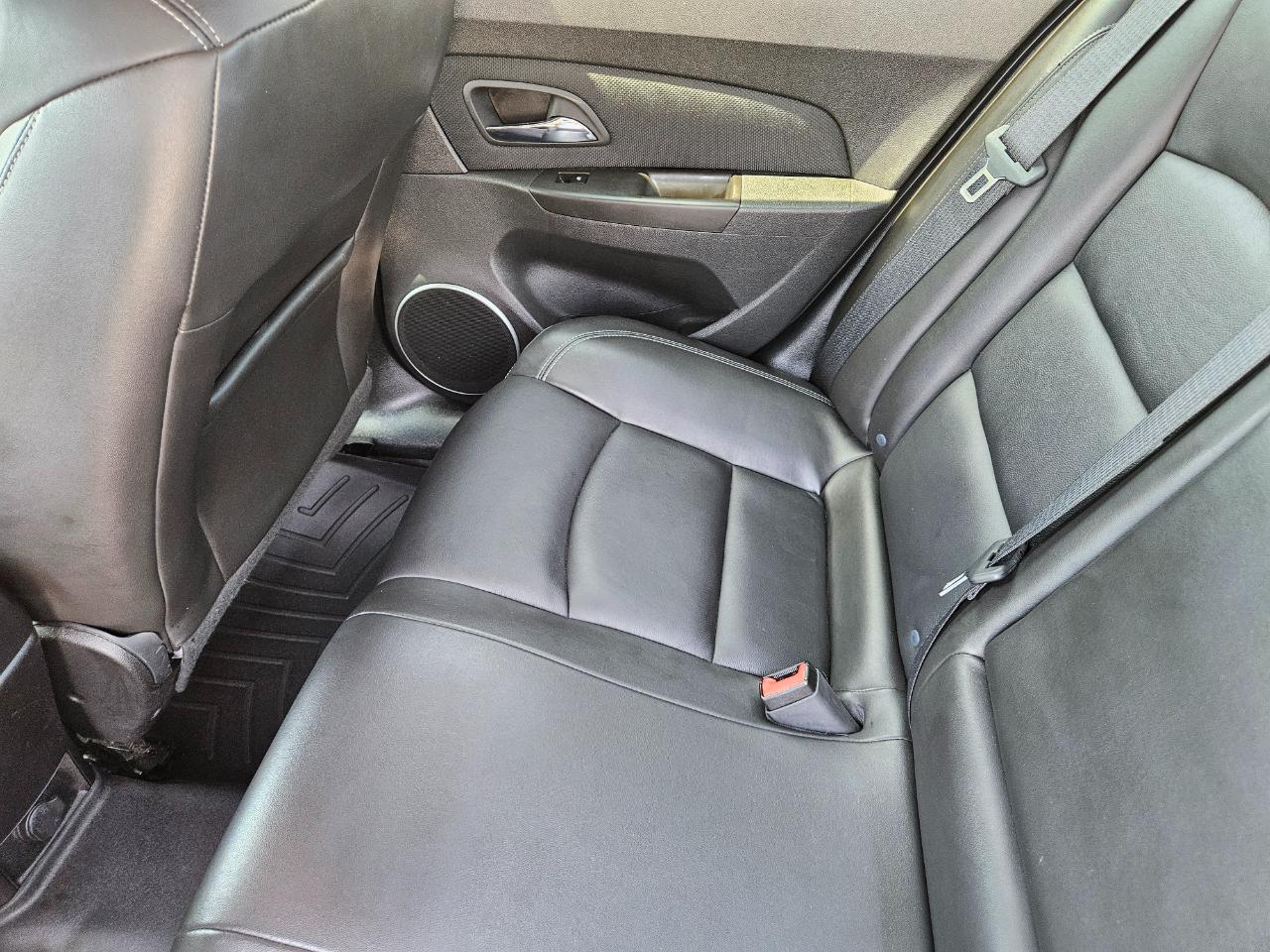 Chevrolet Cruze 4dr Sdn LTZ 2012