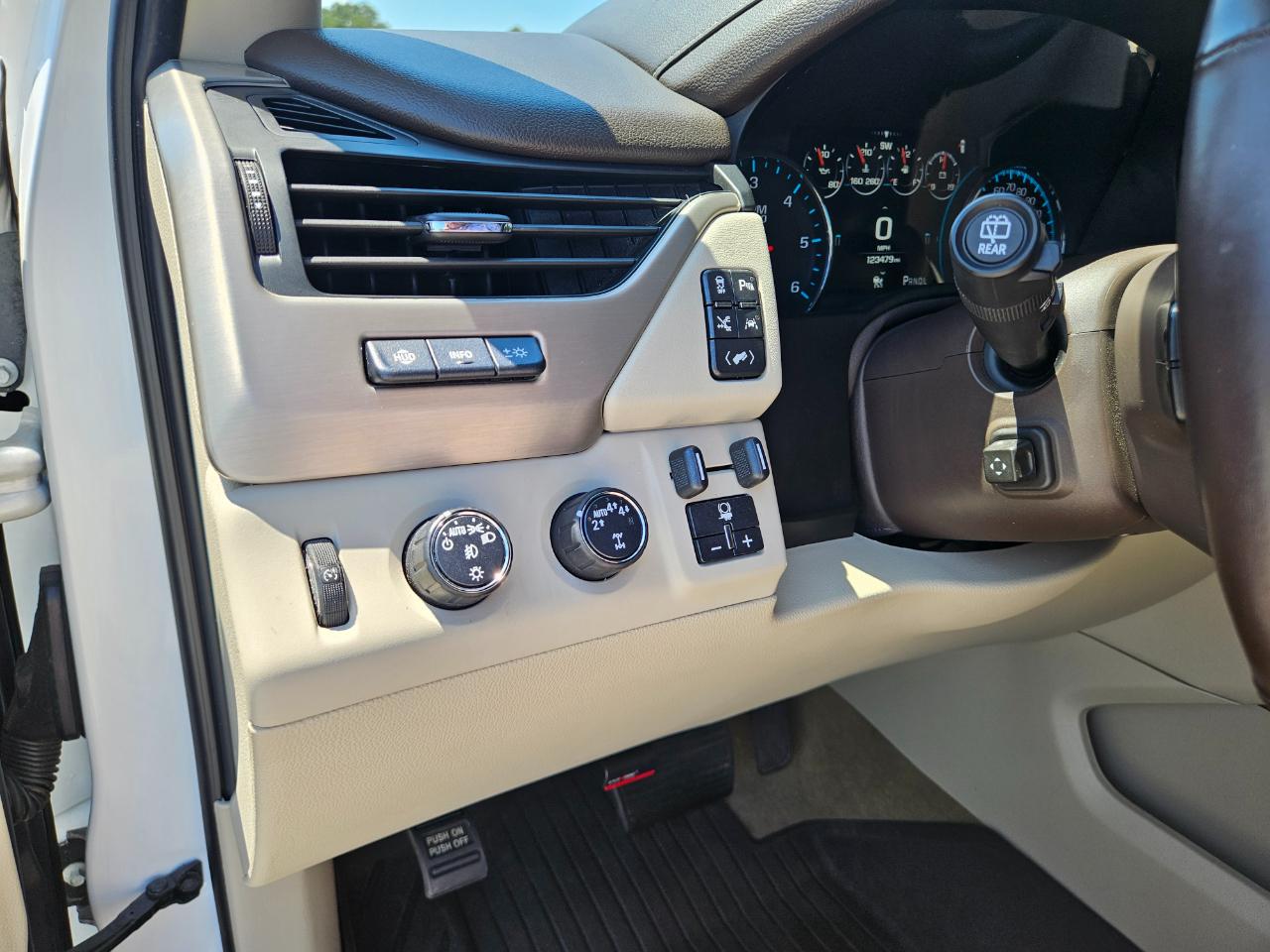GMC Yukon 4WD 4dr Denali 2019