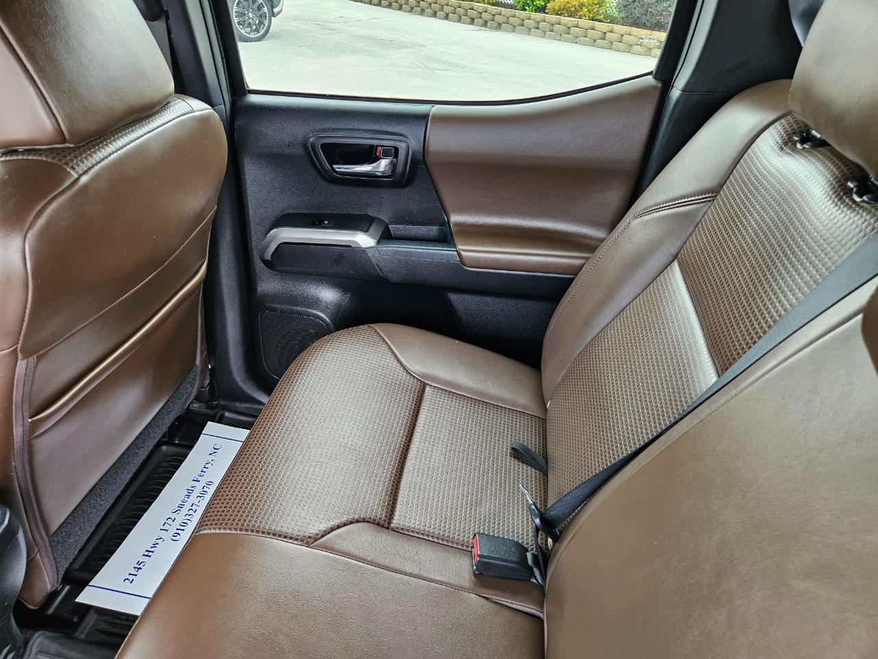 Toyota Tacoma Limited Double Cab 5' Bed V6 4x4 AT (Natl) 2017
