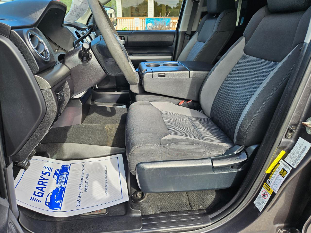 Toyota Tundra 4WD Truck Dbl LB 5.7L V8 6-Spd AT SR5 (Natl) 2016