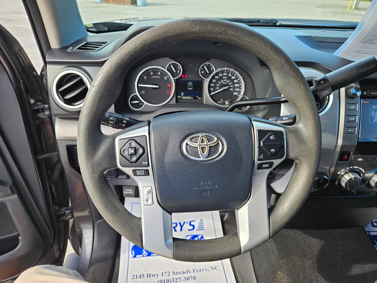 Toyota Tundra 4WD Truck Dbl LB 5.7L V8 6-Spd AT SR5 (Natl) 2016