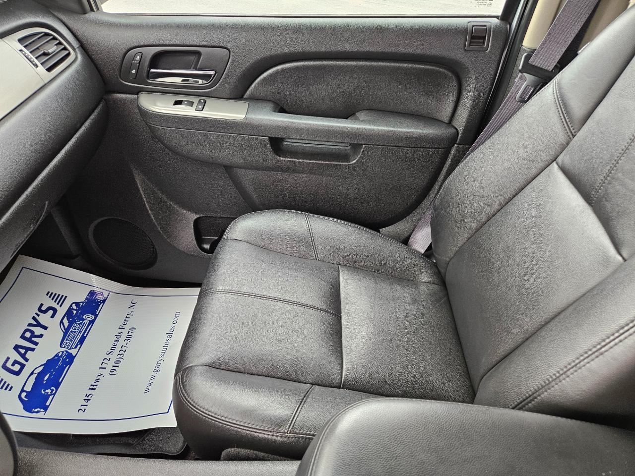 Chevrolet Avalanche 4WD Crew Cab LT 2013