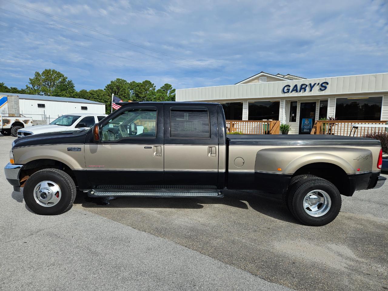 Ford Super Duty F-350 DRW Crew Cab 172" Lariat 4WD 2004