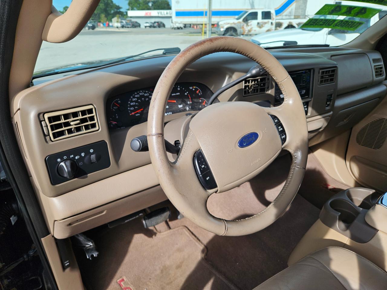 Ford Super Duty F-350 DRW Crew Cab 172" Lariat 4WD 2004