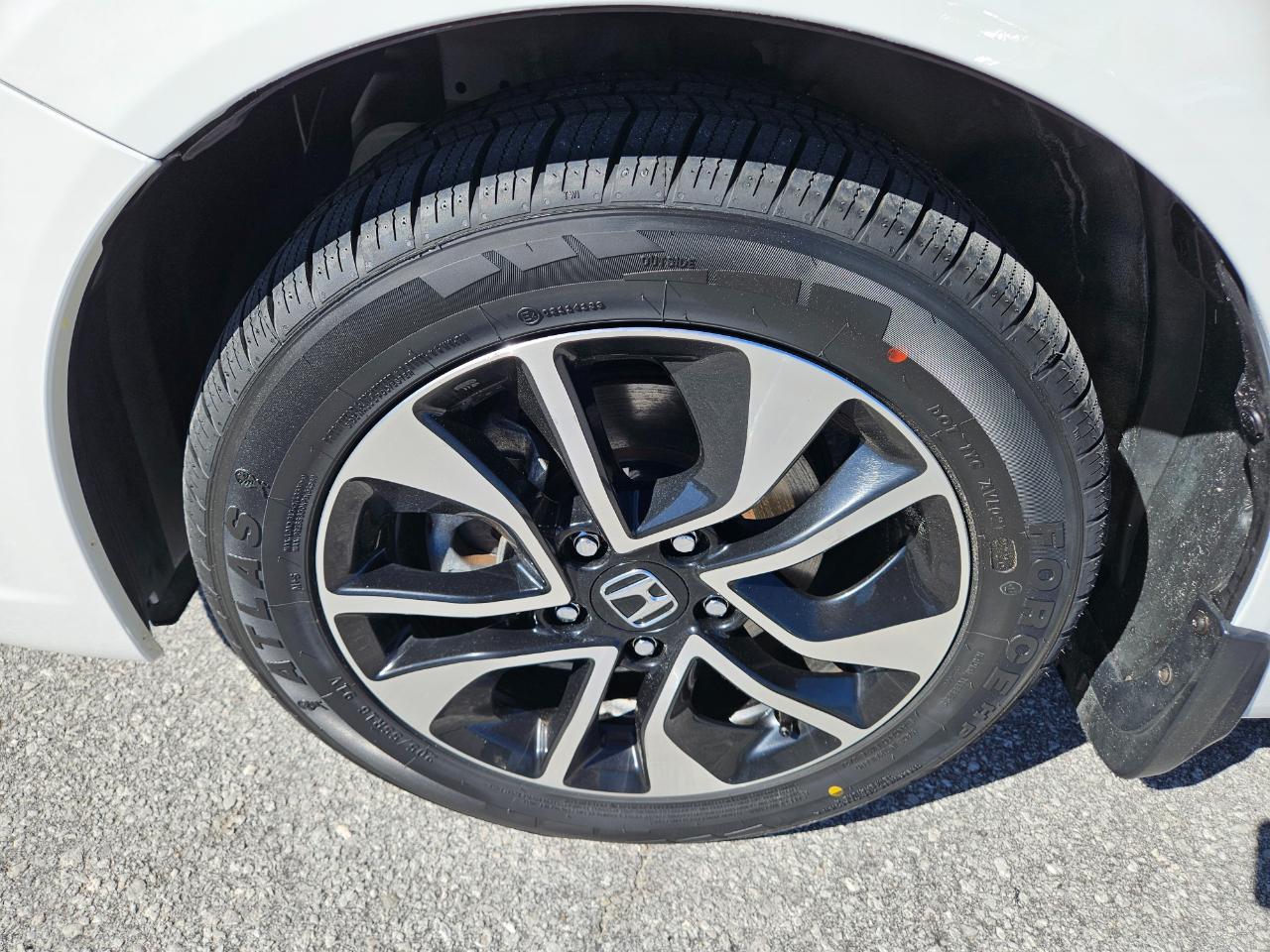 Honda Civic Sedan 4dr CVT EX 2015