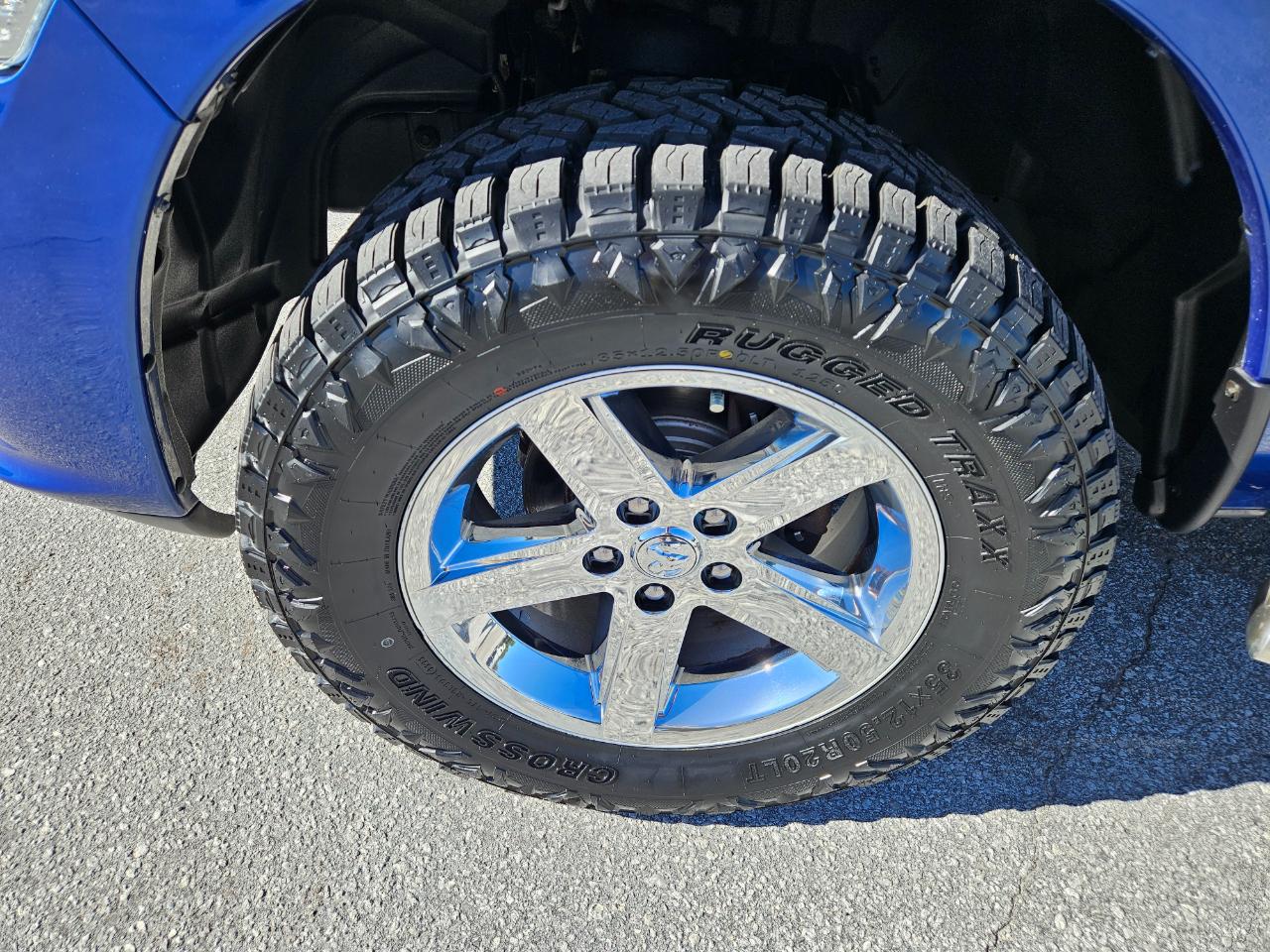 RAM 1500 Express 4x4 Crew Cab 5'7" Box 2018