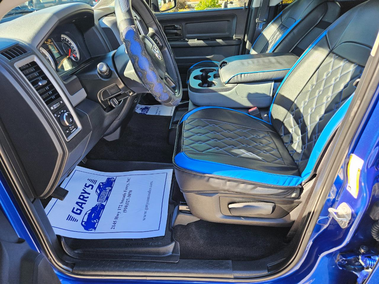RAM 1500 Express 4x4 Crew Cab 5'7" Box 2018