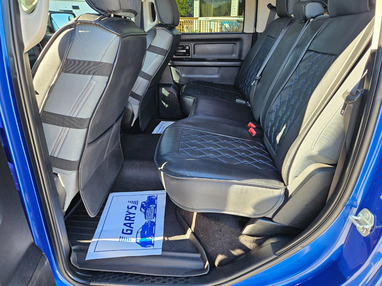 RAM 1500 Express 4x4 Crew Cab 5'7" Box 2018