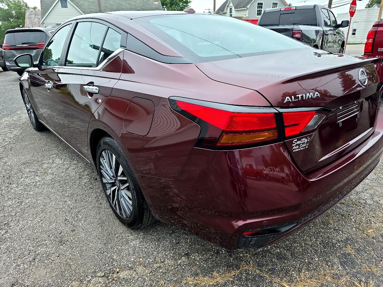 Nissan Altima 2.5 SV 2024