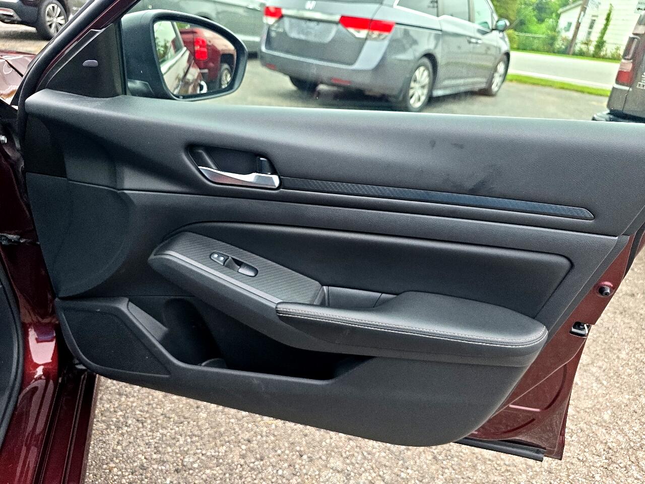 Nissan Altima 2.5 SV 2024