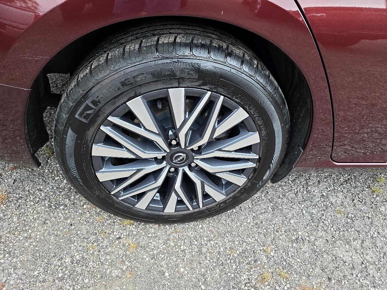 Nissan Altima 2.5 SV 2024