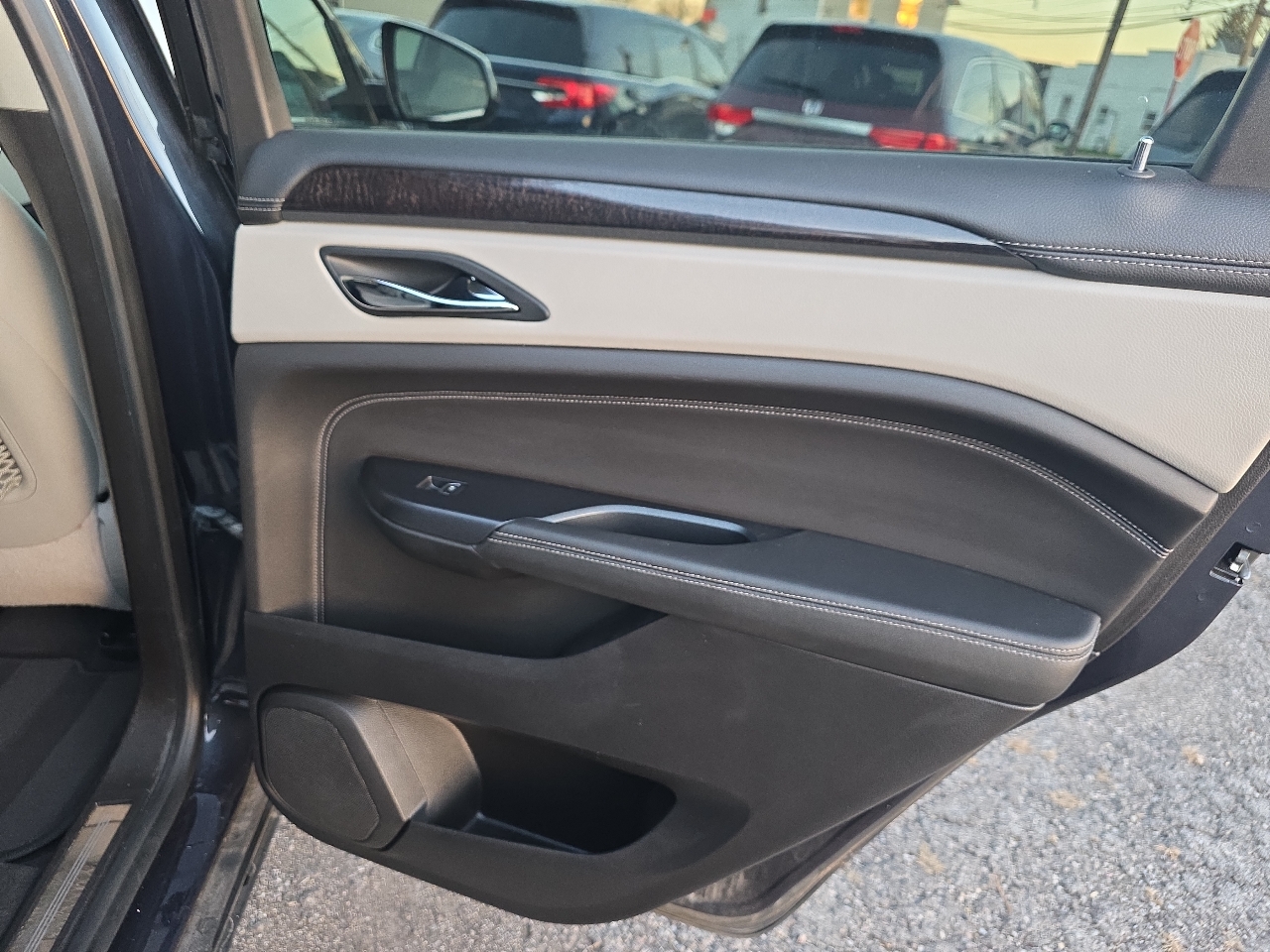 Cadillac SRX FWD 4dr Luxury Collection 2016