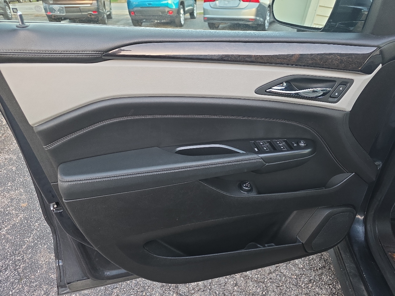 Cadillac SRX FWD 4dr Luxury Collection 2016