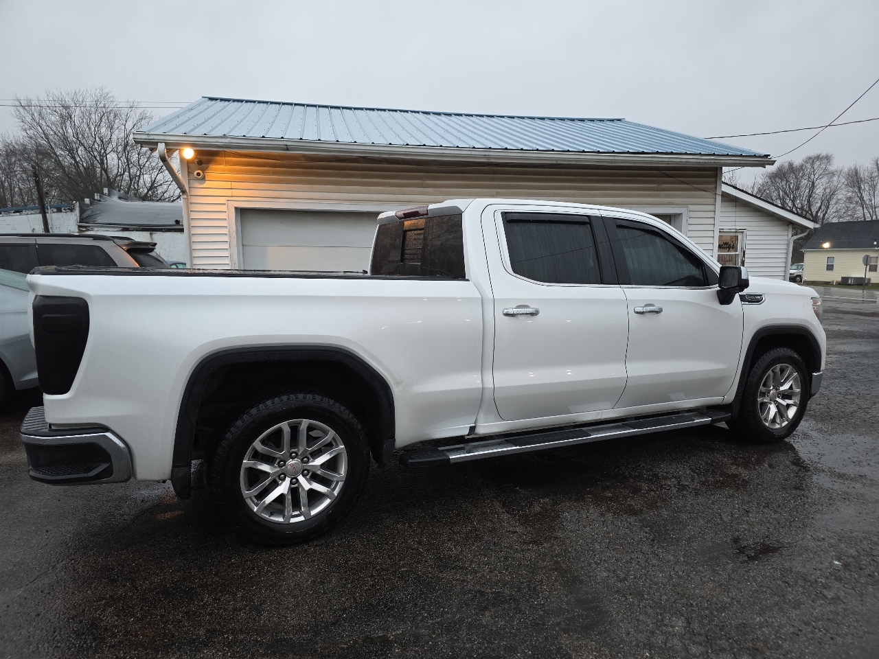 GMC Sierra 1500 4WD Crew Cab 157" SLT 2020
