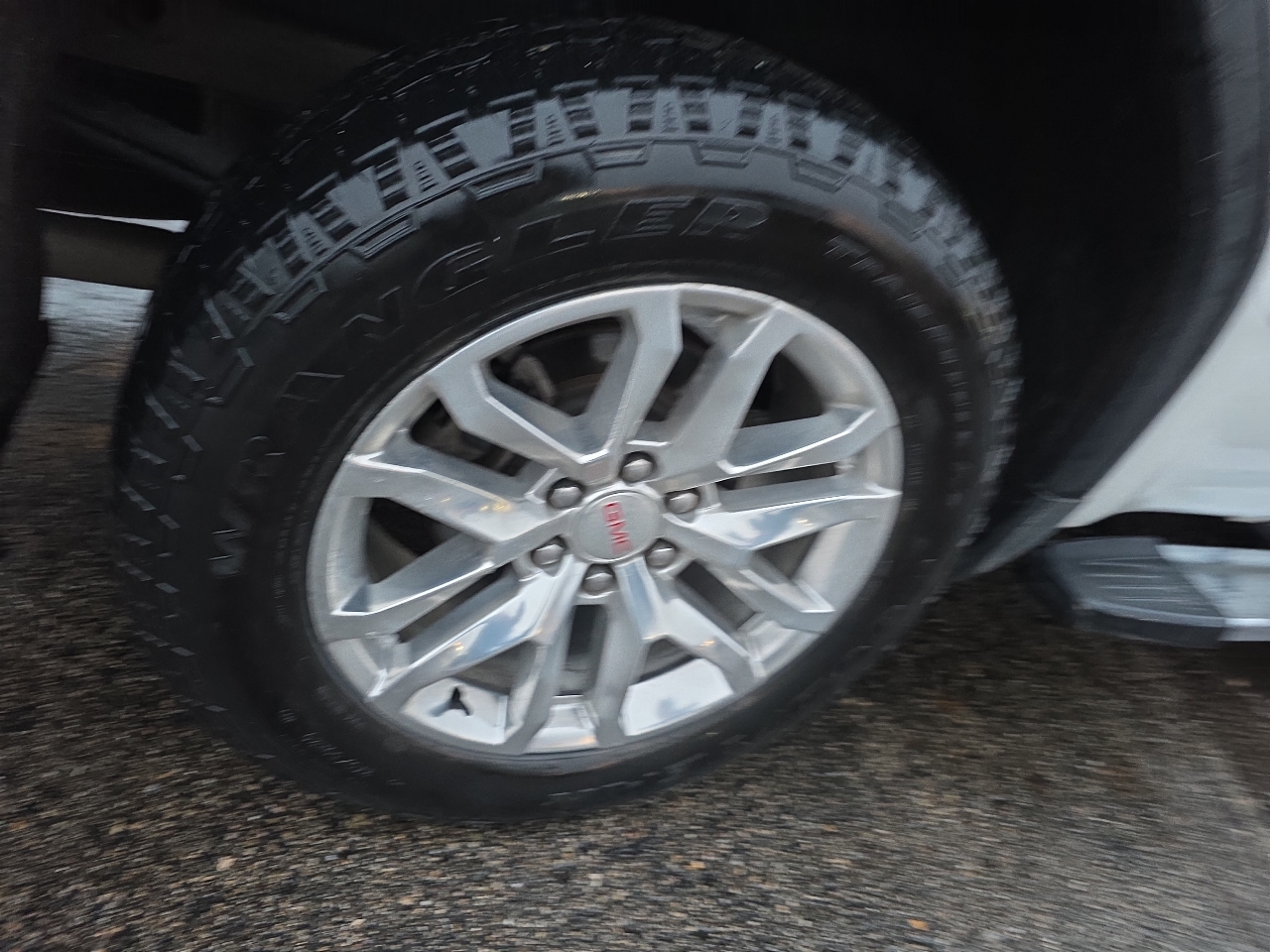 GMC Sierra 1500 4WD Crew Cab 157" SLT 2020