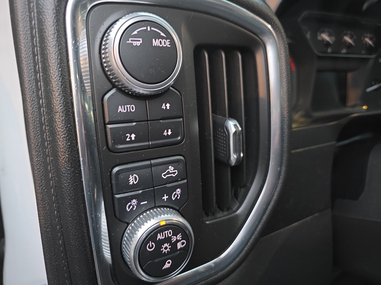 GMC Sierra 1500 4WD Crew Cab 157" SLT 2020