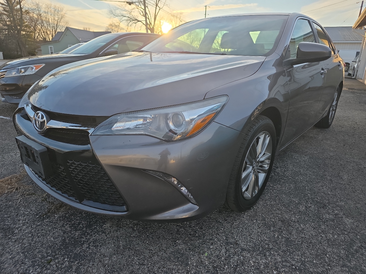 Toyota Camry 4dr Sdn I4 Auto SE w/Special Edition Pkg (Natl) 2016